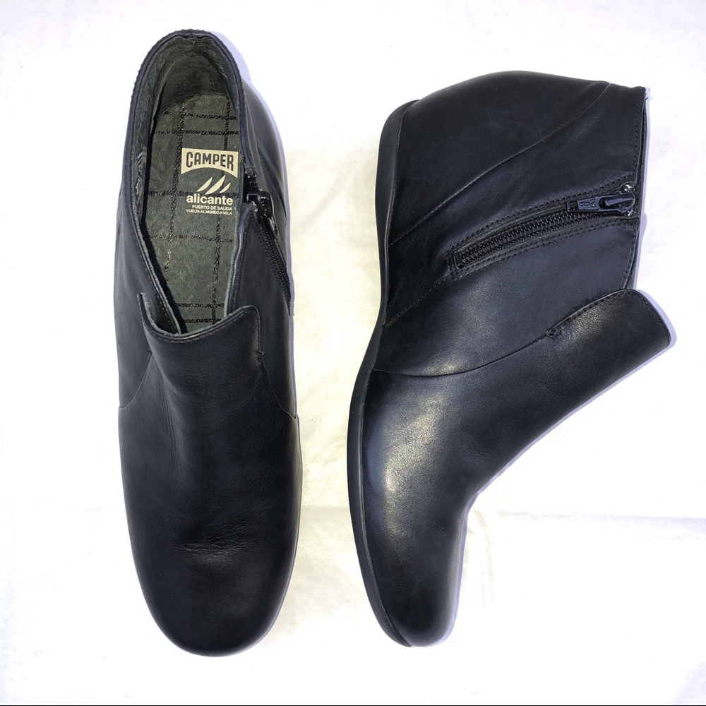 CAMPER Alicante Leather Hidden Wedge Booties 39/8
